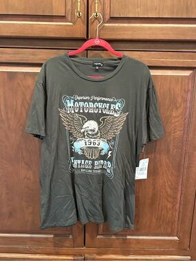 NWT Eagle graphic tee sz XL